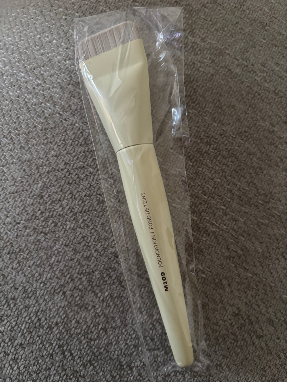 Morphe M109 Foundation Brush Cream Handle
